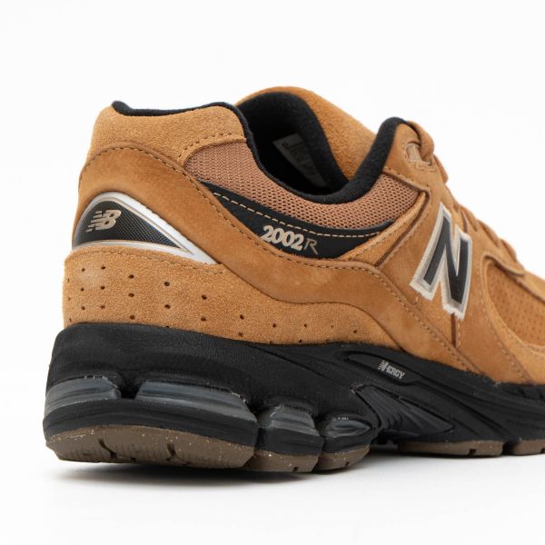Кросівки New Balance M2002REI.