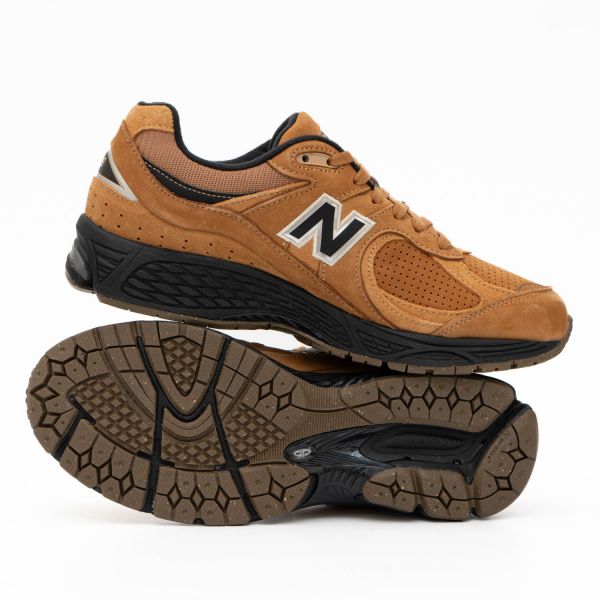 Кросівки New Balance M2002REI.