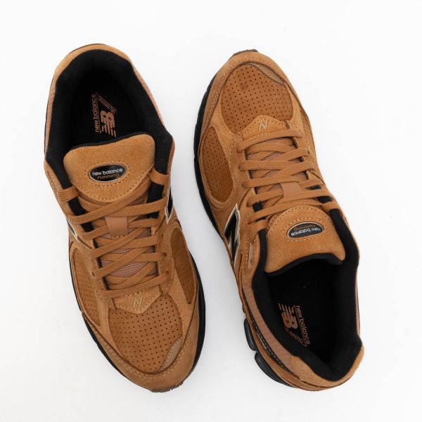 Кросівки New Balance M2002REI.