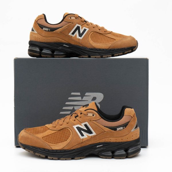 Кросівки New Balance M2002REI.