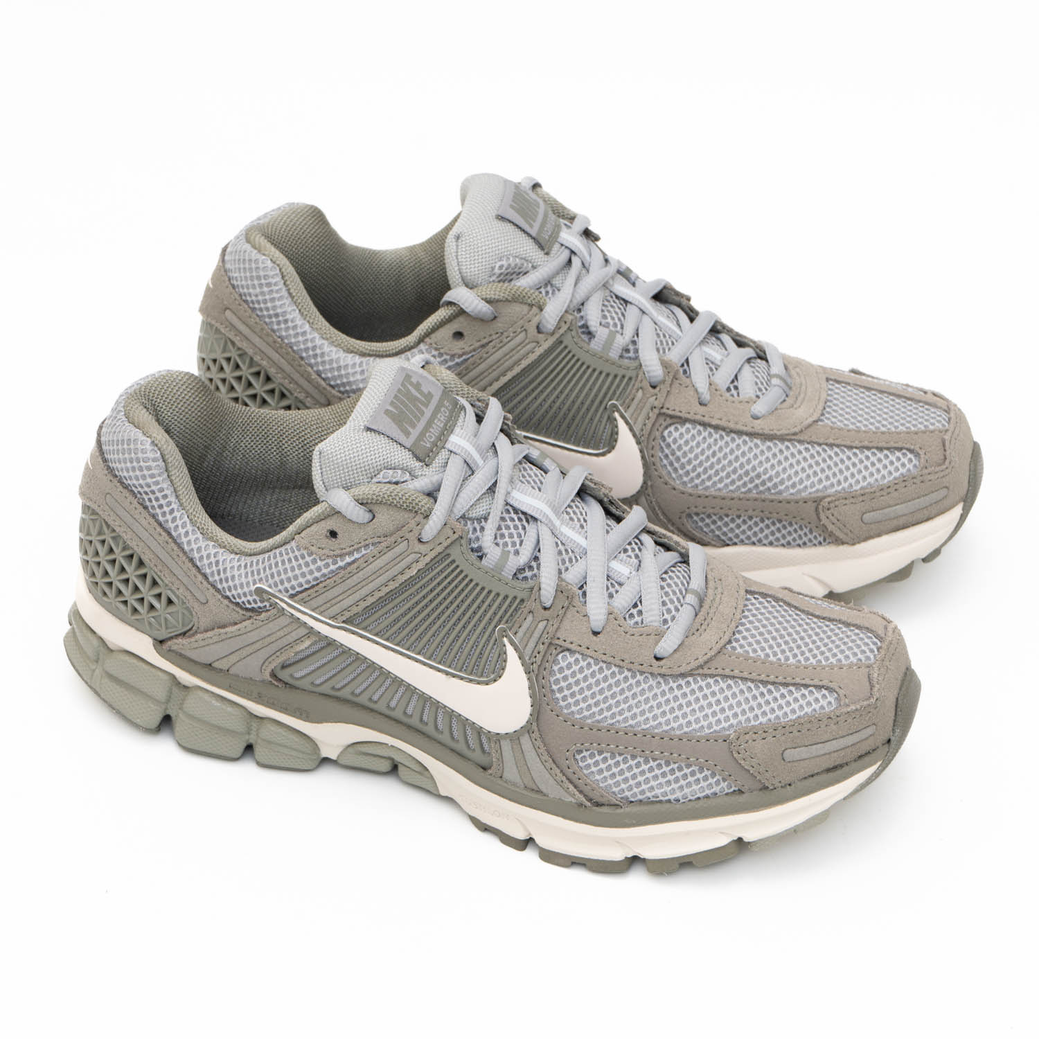 Кросівки Nike Zoom Vomero 5 HF1553 002