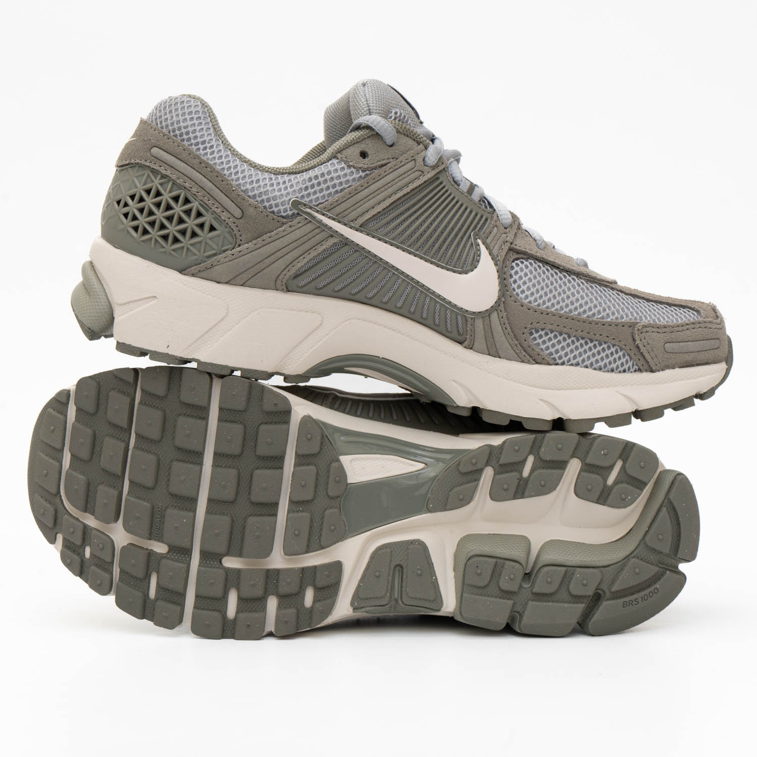 Кросівки Nike Zoom Vomero 5 HF1553 002