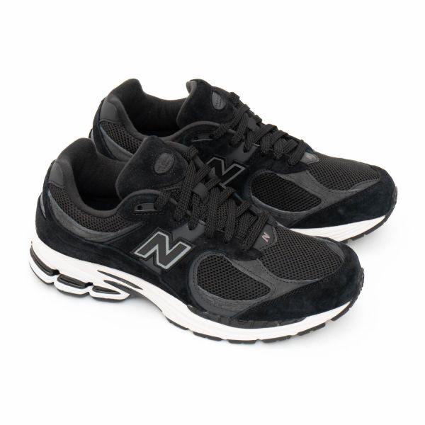 Кросівки New Balance M2002RBK