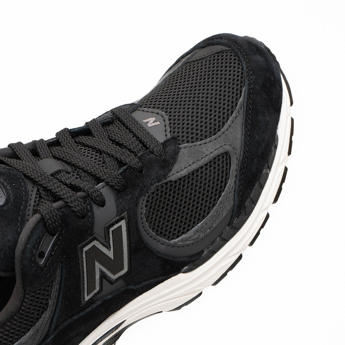 Кросівки New Balance M2002RBK