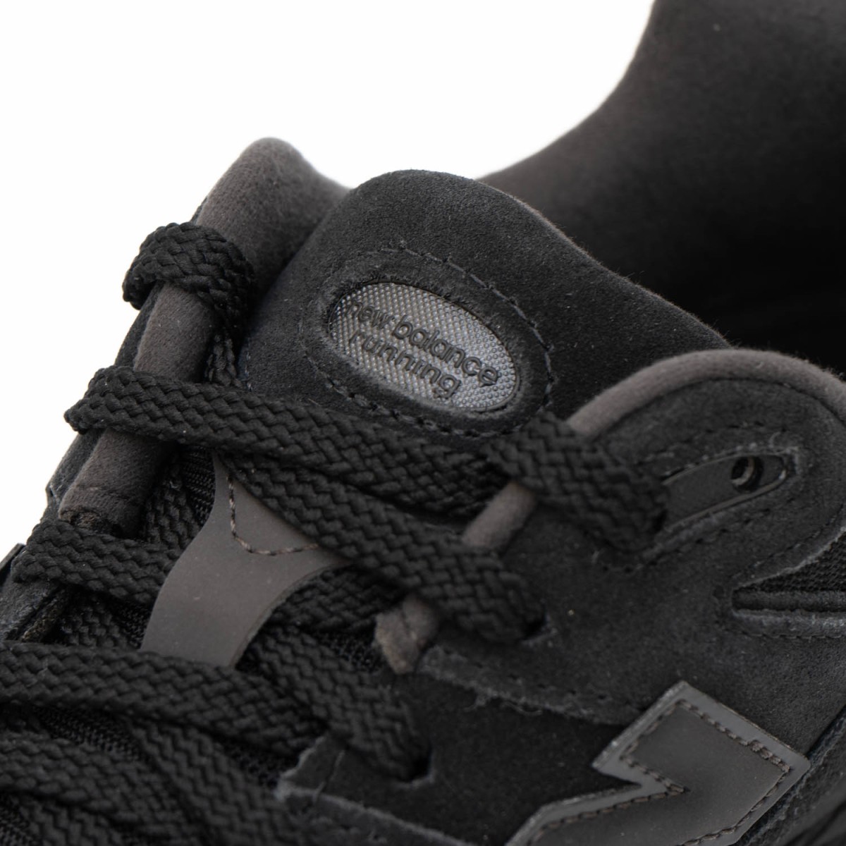 Кросівки New Balance U2002RBL