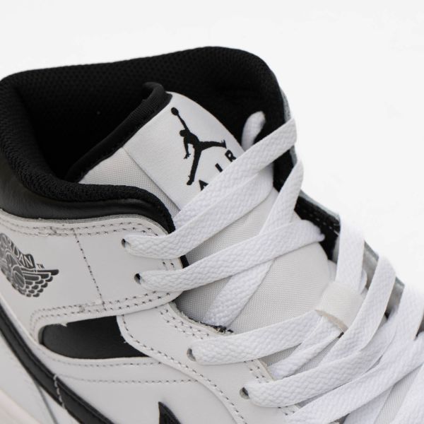 Кеды Nike Air Jordan 1 Mid DQ8426 132.