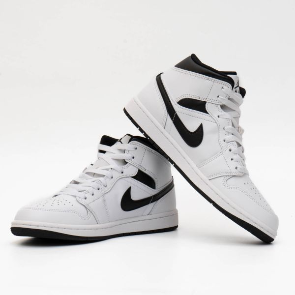 Кеды Nike Air Jordan 1 Mid DQ8426 132.