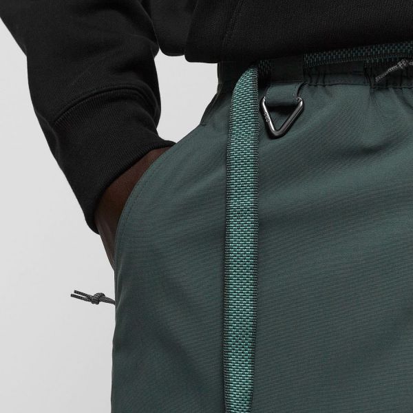 Штаны Nike ACG FN2450-338.