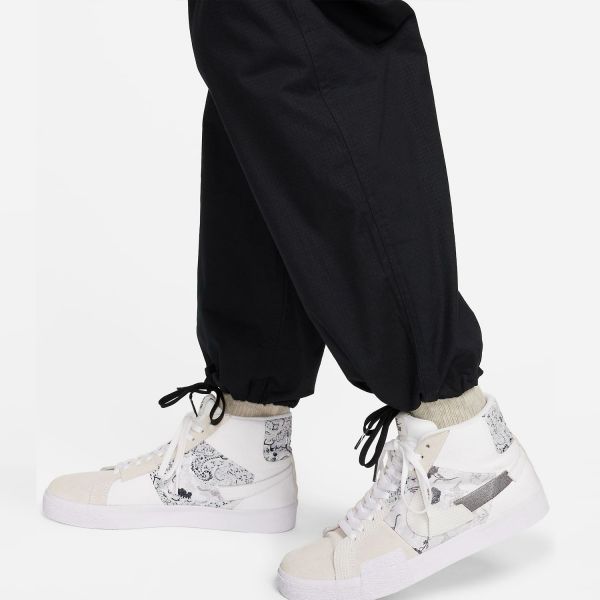 Штани Nike FQ0495-010.