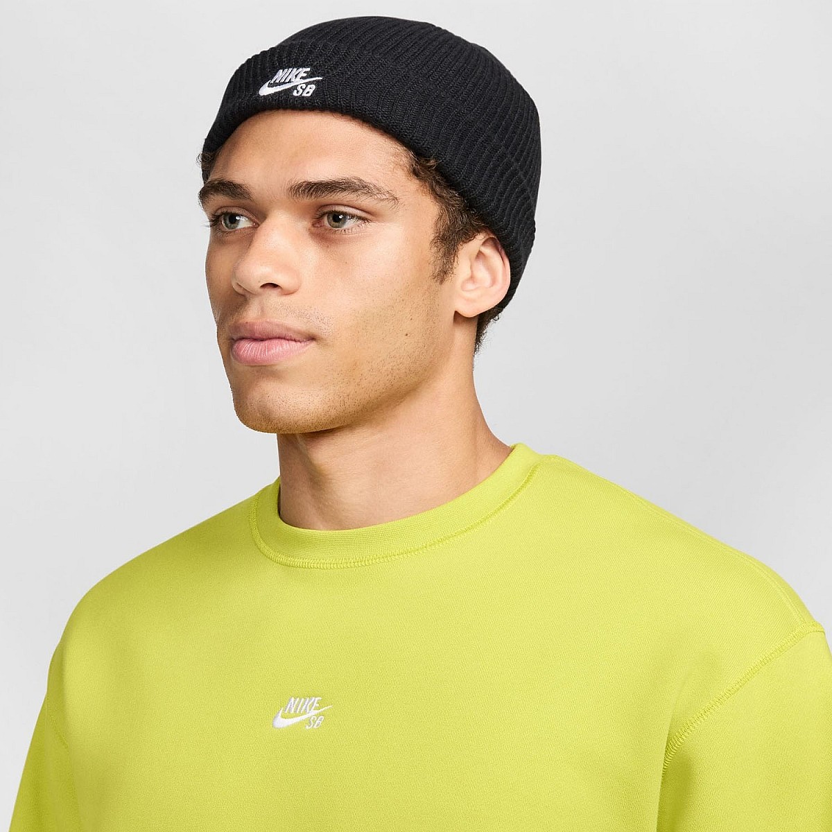 Шапка Nike HF7003-010