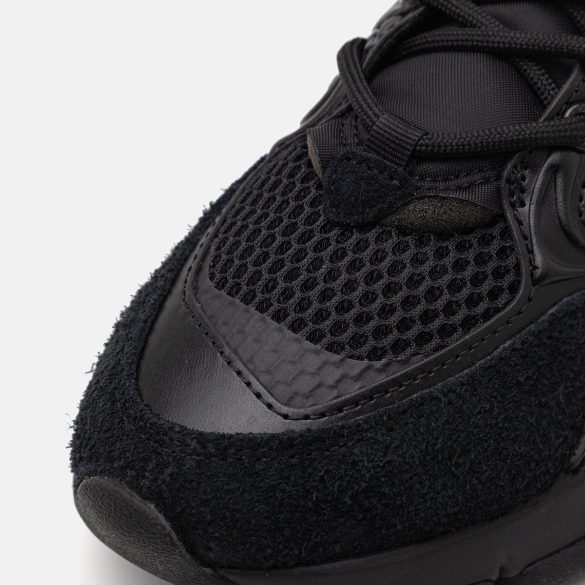 Кроссовки Lacoste L003 Neo 125 1 SMA BLK/BLK Textile 749SMA000302H