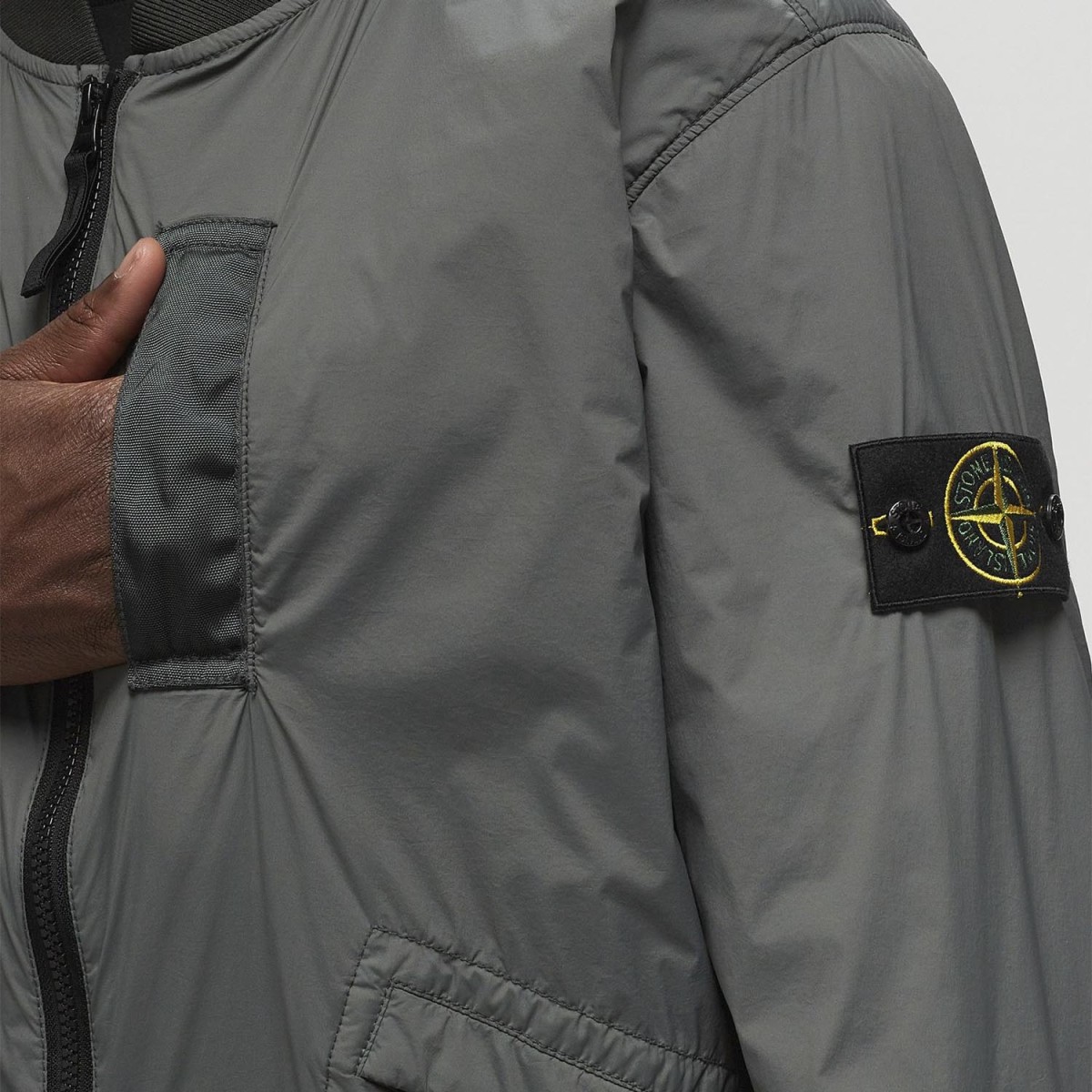 Бомбер Stone Island 801540525 V0059