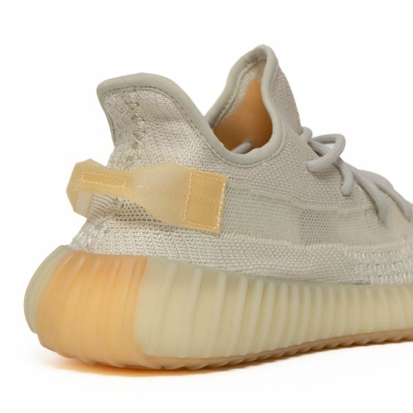 Кроссовки Adidas YEEZY Yeezy Boost 350 V2 Light/Light/Light.