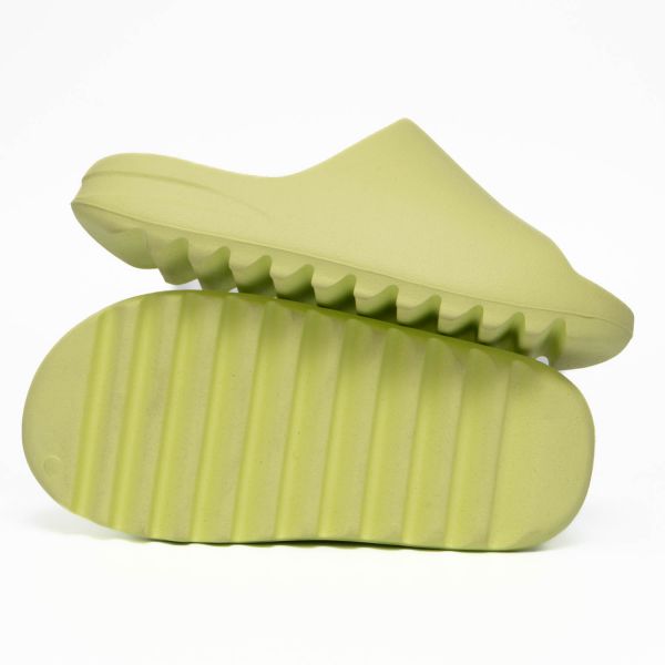 Шлепанцы Adidas YEEZY Slide CLWGRN HQ6447.