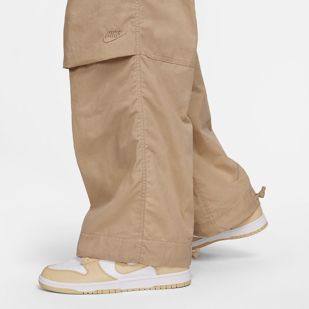 Спортивні штани Nike FN2614-247