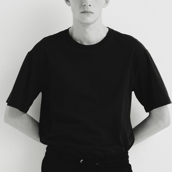 Футболка H&M 1252154 001.