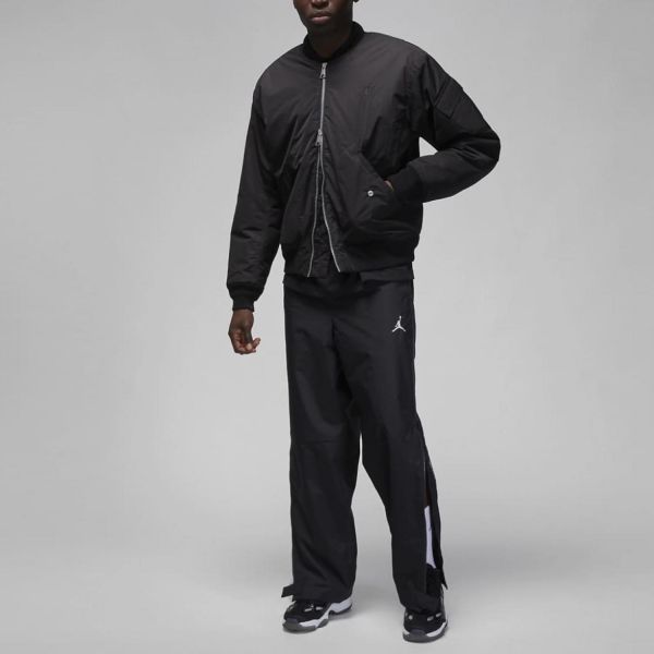 Бомбер Nike Jordan FB7316-010.