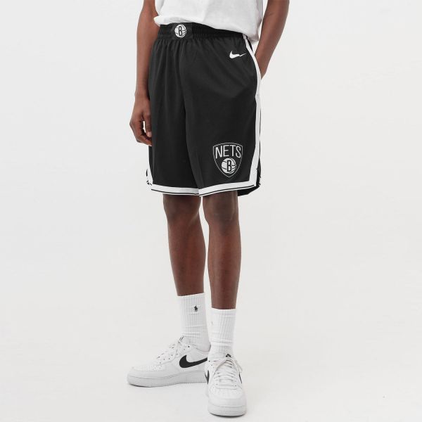 Шорты Nike NBA AJ5584-010.