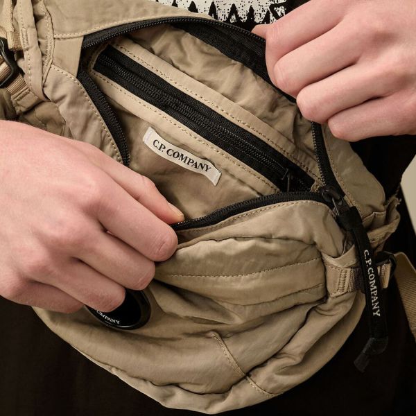 Сумка CP Company 18CMAC112A 005269G 327.
