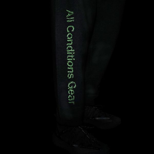 Спортивные штаны Nike DM4246-050.