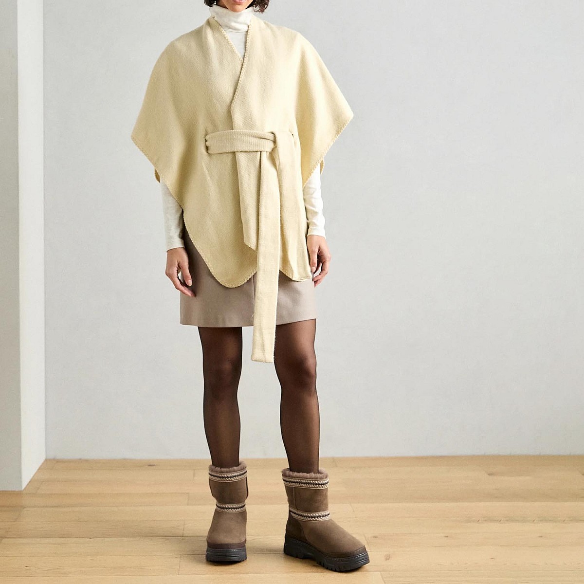 Уггі Ugg W Classic Mini Trailgazer W/1158322