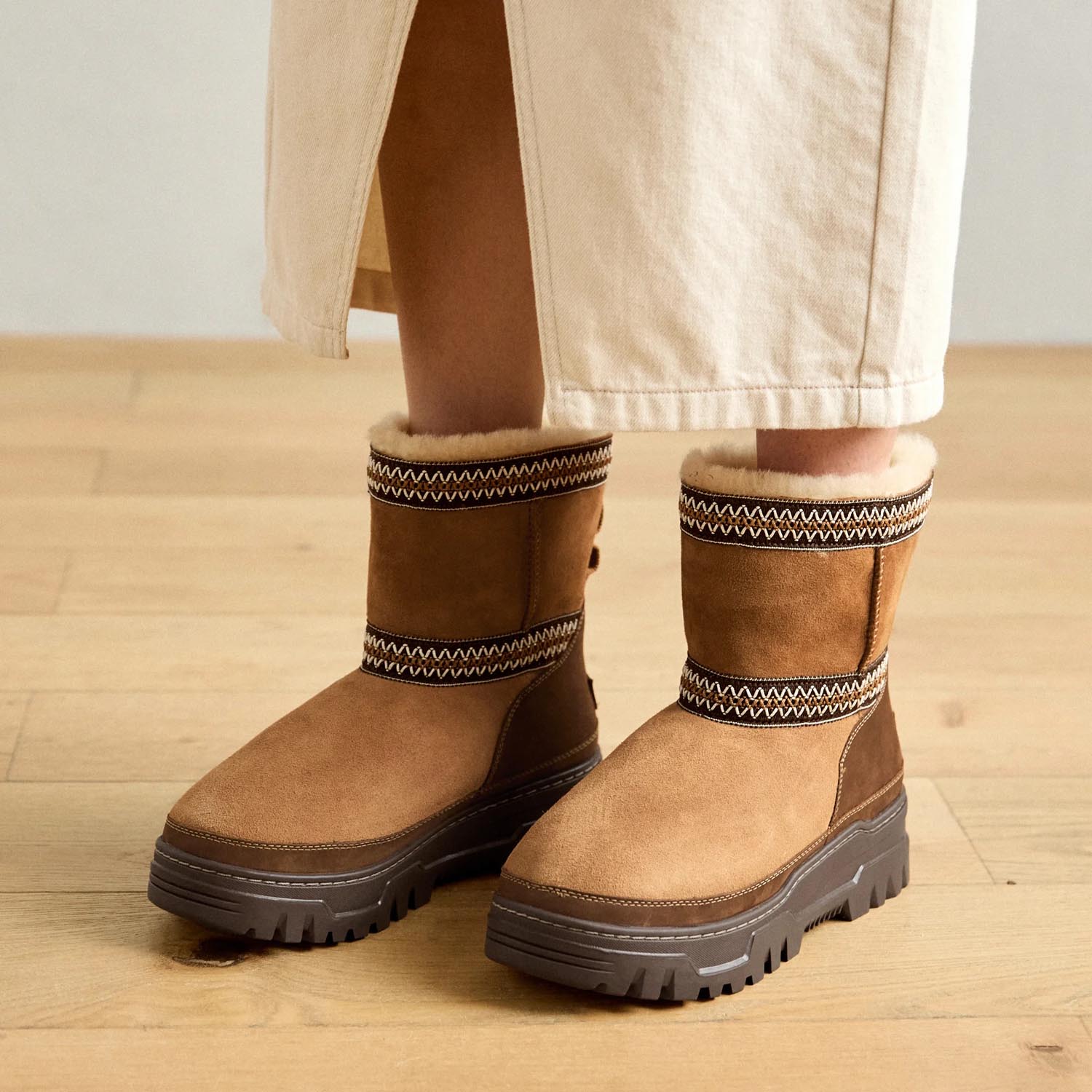 Угги Ugg W Classic Mini Trailgazer W/1158322 brown
