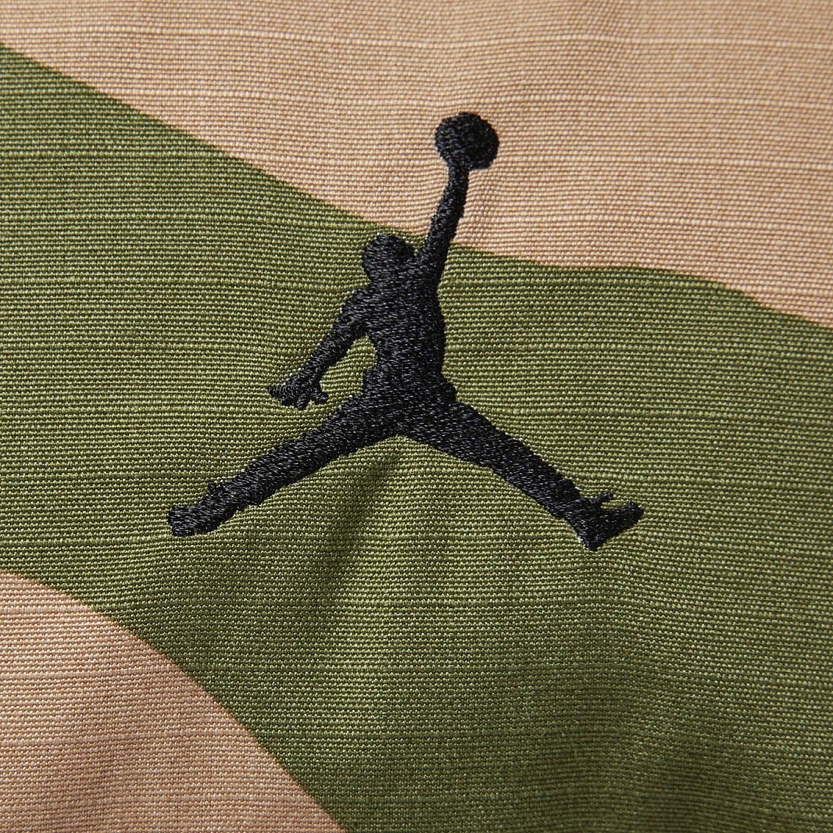 Пуховик Nike Jordan FB6988-200