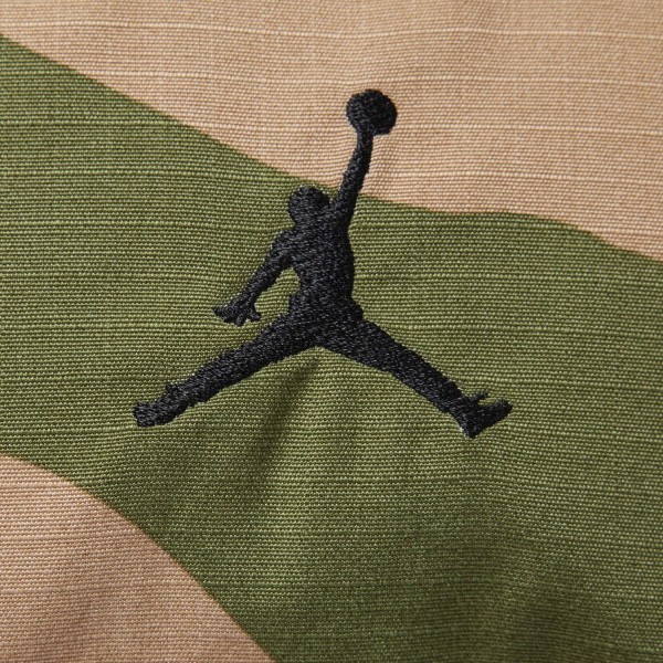 Пуховик Nike Jordan FB6988-200