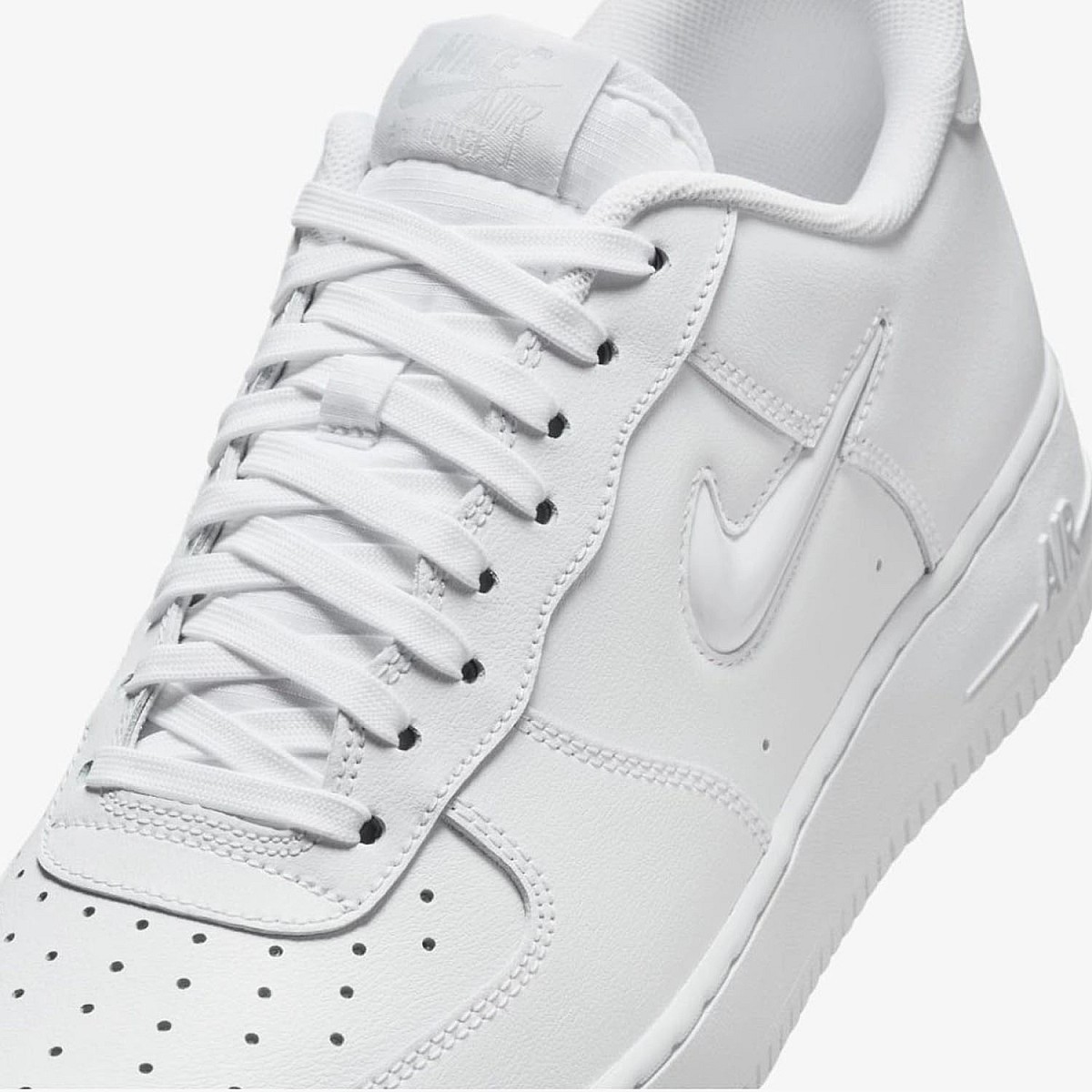 Кеды Nike Air Force 1 Jewel HM0621 100