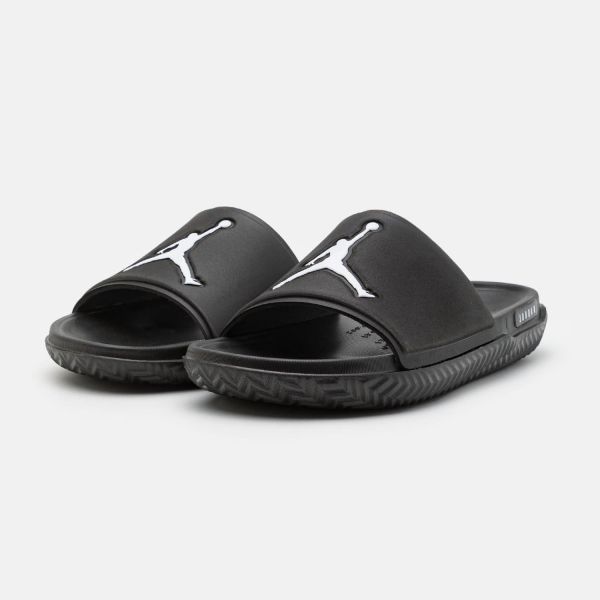 Шлепанцы Nike Jordan FQ1598-001.