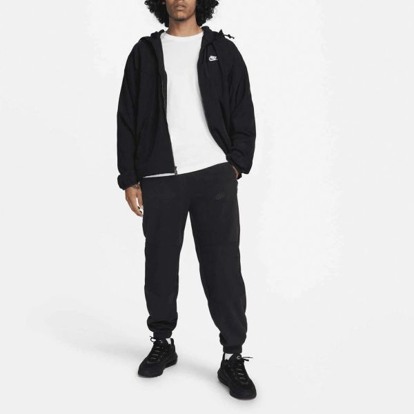 Штаны Nike FB8384-010.