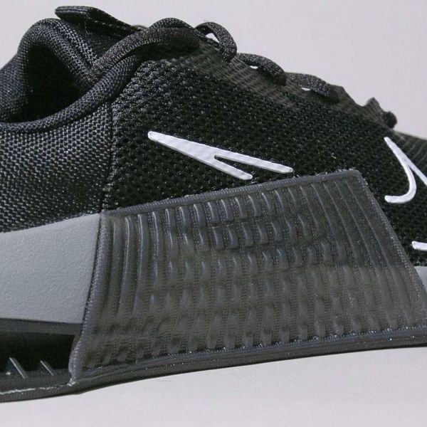 Кросівки Nike Metcon 9 DZ2617 001.