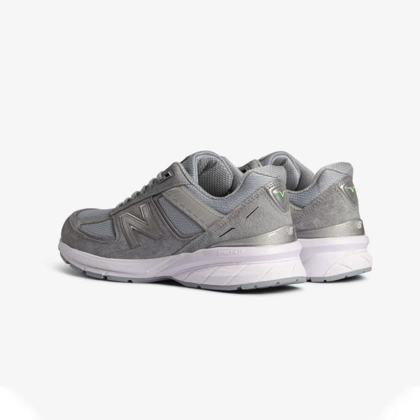 Кросівки New Balance M990JS5.