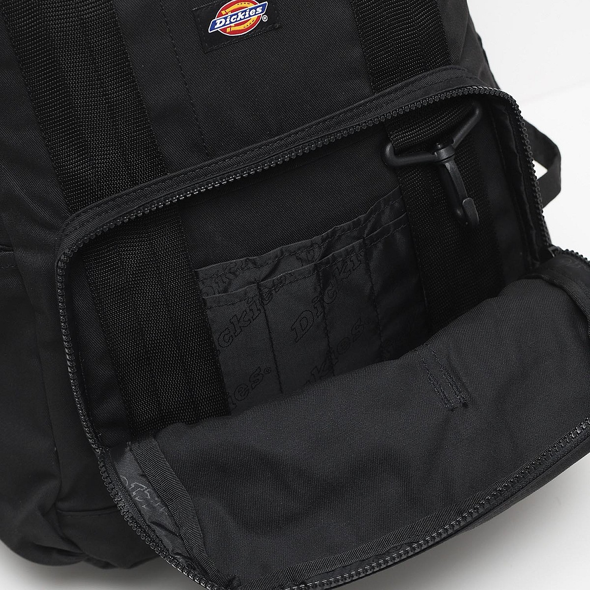 Рюкзак Dickies DK0A4X7FBLK