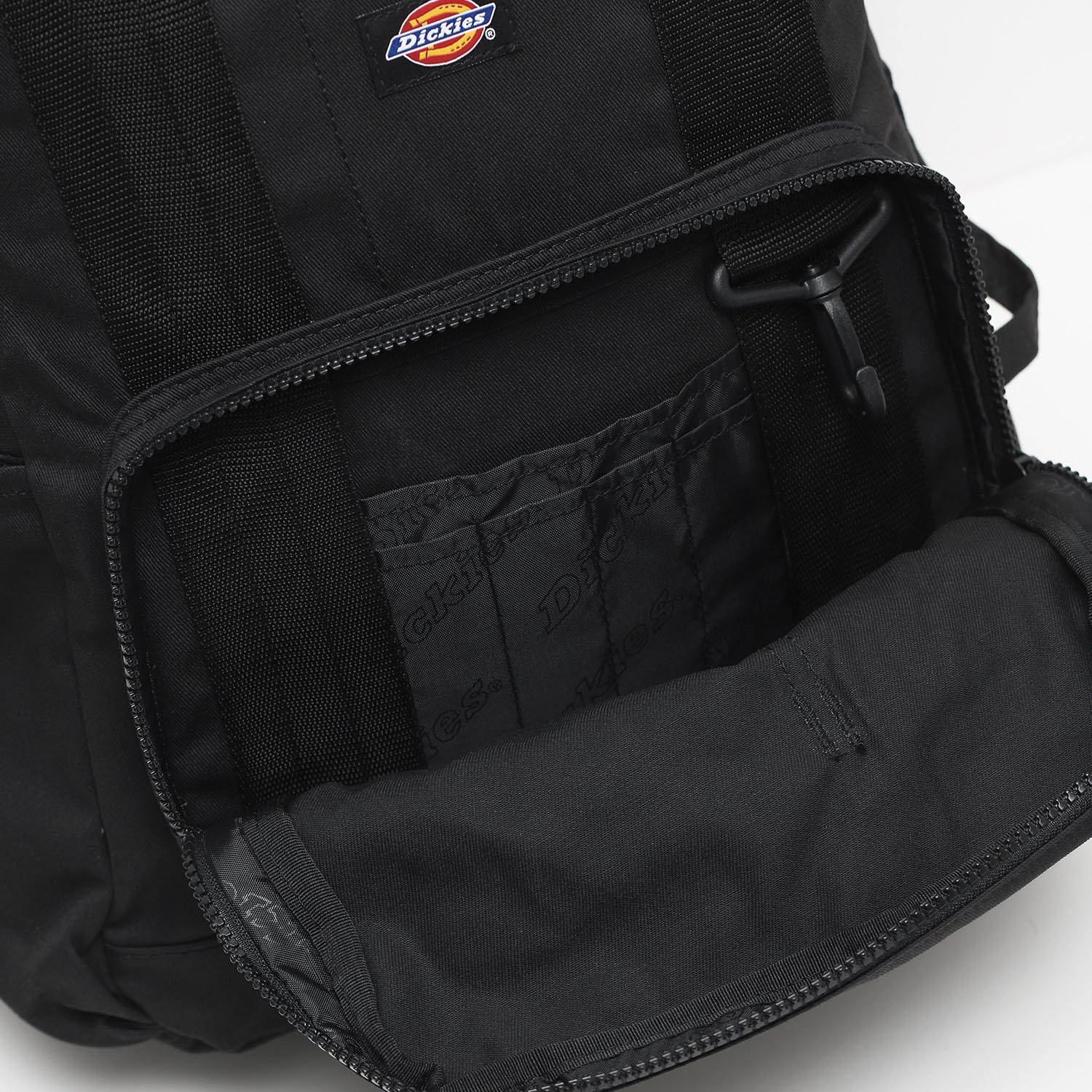Рюкзак Dickies DK0A4X7FBLK
