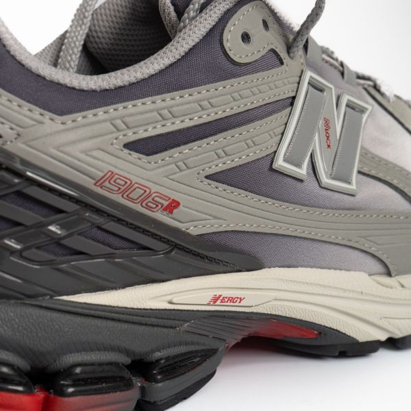 Кроссовки New Balance U1906RJC.