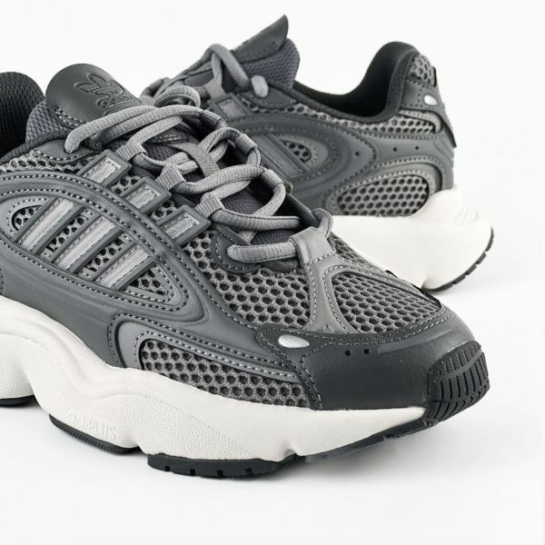 Кроссовки Adidas Ozmillen IF3448