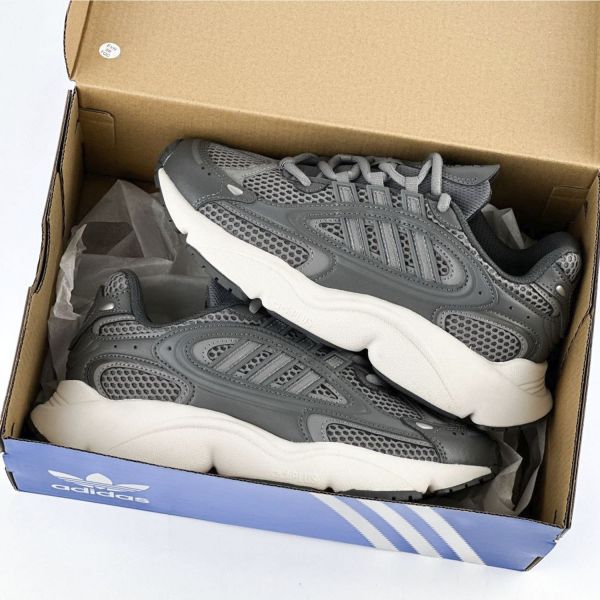 Кросівки Adidas Ozmillen IF3448.