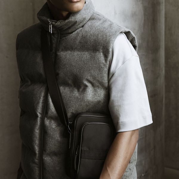 Жилет H&M 1227439 001 003.
