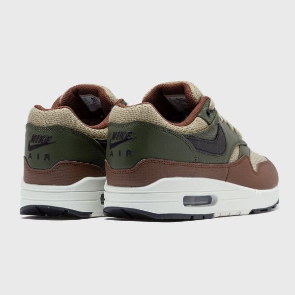 Кросівки Nike AIR MAX 1 ESS PRM HF1516 200