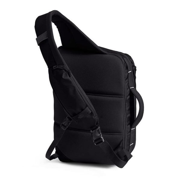 Сумка The North Face Base Camp Voyager Sling.