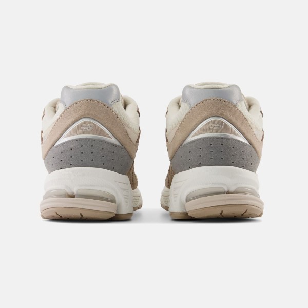Кросівки New Balance M2002RSI