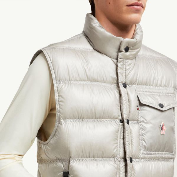 Жилет Moncler Nantu K1 097 1A0021 597X6.