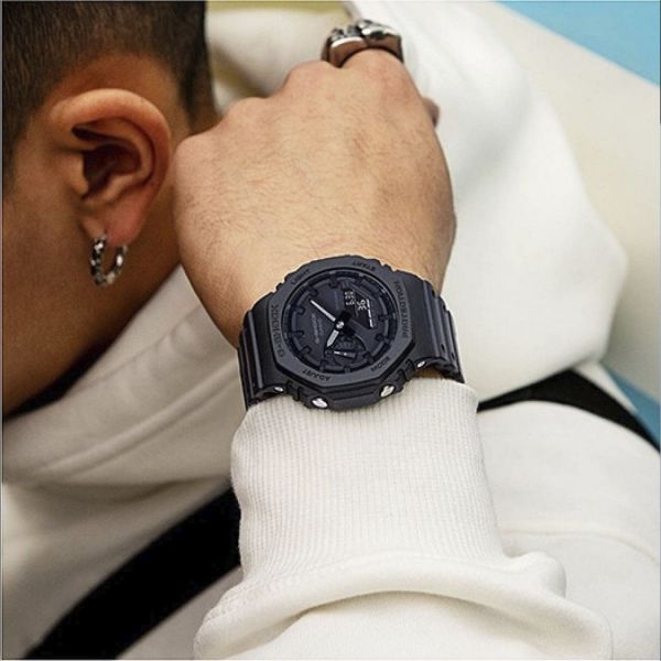 Часы G-Shock GA-2100-1A1CR. Часы G-Shock GA-2100-1A1CR.