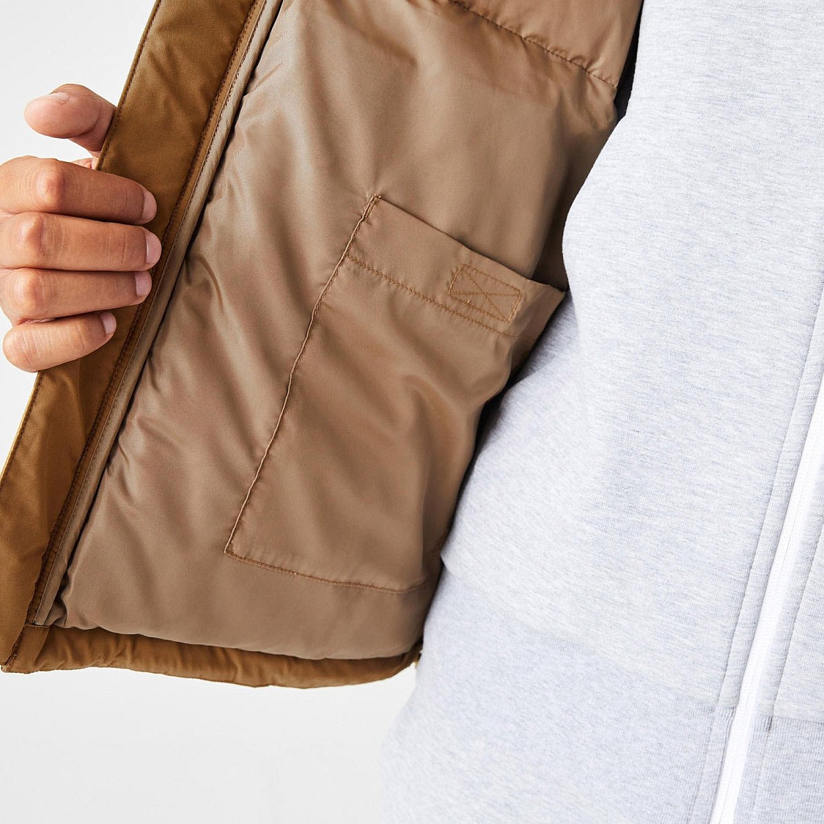 Пуховик Lacoste BH3522 Z0W