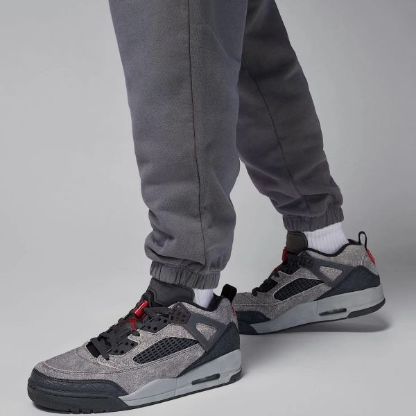 Спортивные штаны Nike Jordan FV7253-068. Спортивные штаны Nike Jordan FV7253-068.