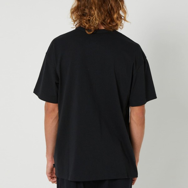 Футболка Nike DO7392-010