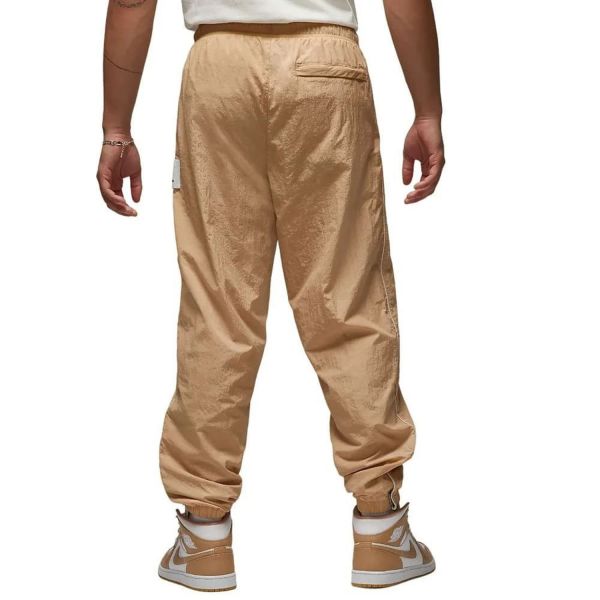 Спортивные штаны Nike DV7622-277.