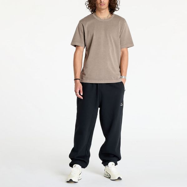 Штаны Nike ACG FV8650-010.