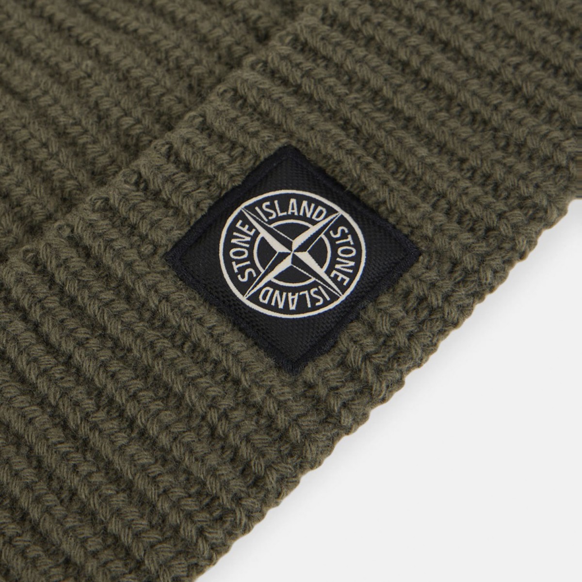 Шапка Stone Island K2S15N100012S00B4 V0054